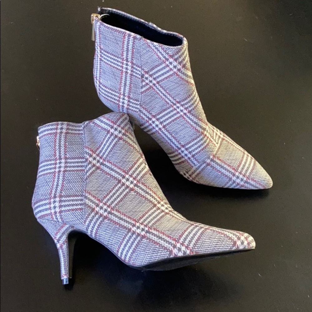 progressional heeled booties